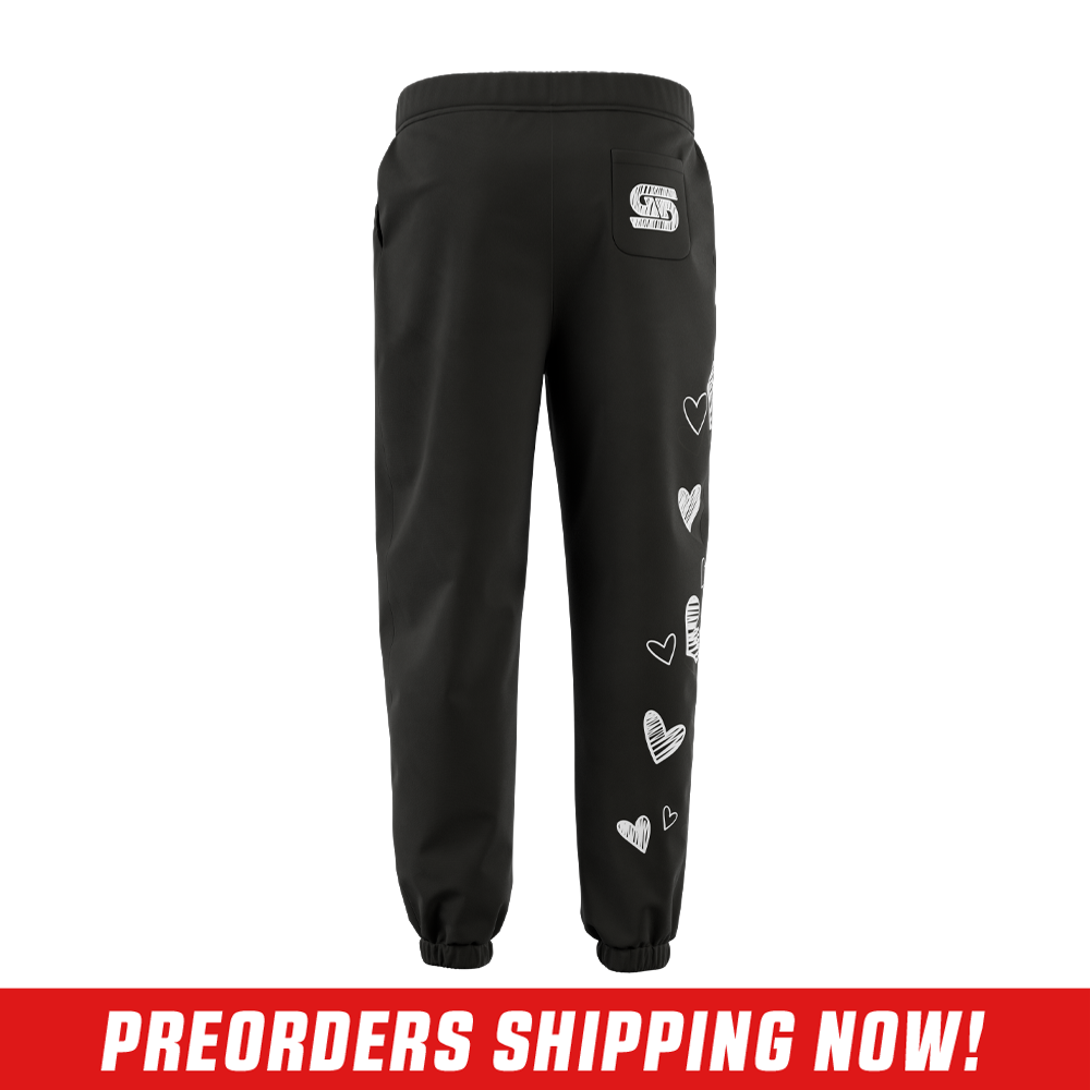 Black sweatpants with elastic cuffs, side pockets, and a drawstring waistband in 3XL size.